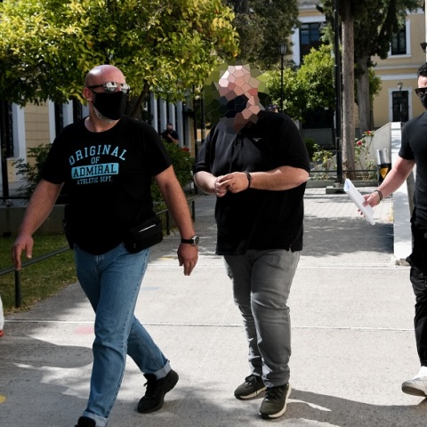 Απόπειρα απαγωγής 13χρονης στη Ραφήνα: Αποφυλακίζεται με «βραχιολάκι» ο 48χρονος