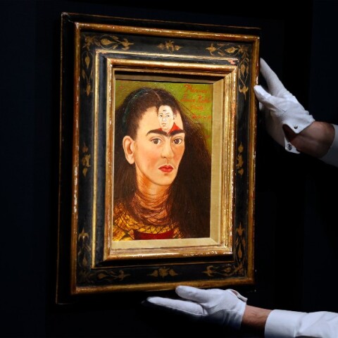 Το έργο της Φρίντα Κάλο «Diego y yo» πωλήθηκε σε τιμή ρεκόρ, 34,9 εκατ. δολάρια σε δημοπρασία