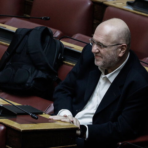 Τρύφων Αλεξιάδης: Ξαφνική αδιαθεσία την ώρα που μιλούσε στην Βουλή