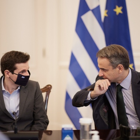 ΣΥΣΚΕΨΗ ΥΠΟ ΤΟΝ ΠΡΩΘΥΠΟΥΡΓΟ ΚΥΡ. ΜΗΤΣΟΤΑΚΗ ΓΙΑ ΤΗΝ ΠΑΡΟΥΣΙΑΣΗ ΤΗΣ ΨΗΦΙΑΚΗΣ ΒΕΒΑΙΩΣΗΣ ΤΟΥ ΓΝΗΣΙΟΥ ΥΠΟΓΡΑΦΗΣ ΓΙΑ ΟΛΑ ΤΑ ΙΔΙΩΤΙΚΑ ΕΓΓΡΑΦΑ (ΔΗΜΗΤΡΗΣ ΠΑΠΑΜΗΤΣΟΣ/ΓΡΑΦΕΙΟ ΤΥΠΟΥ ΠΡΩΘΥΠΟΥΡΓΟΥ/EUROKINISSI)