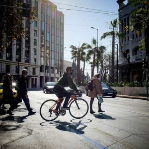 Πλεύρης: Δεν πάμε σε lockdown