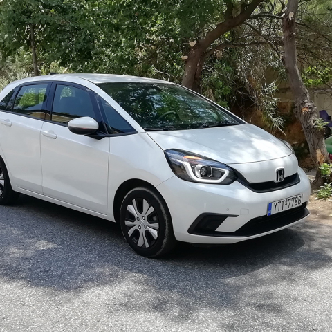 Υβριδικό Honda Jazz e:HEV: οικονομία, ευρυχωρία και πρακτικότητα 