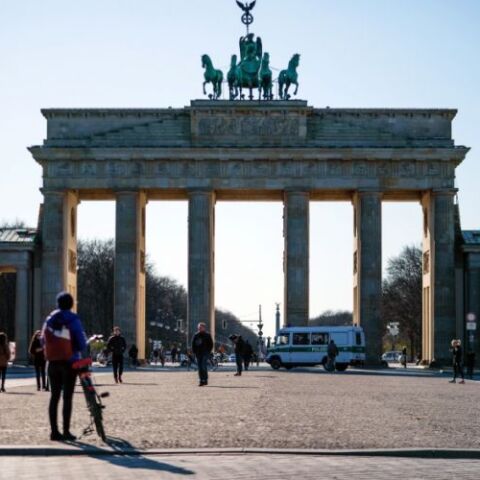 Κορωνοϊός - Γερμανία: Στο τέλος του χειμώνα ο κάθε Γερμανός θα έχει εμβολιαστεί, ιαθεί ή πεθάνει, είπε ο Σπαν