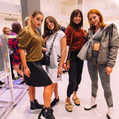 DKNY: Φαντασμαγορικό fashion event