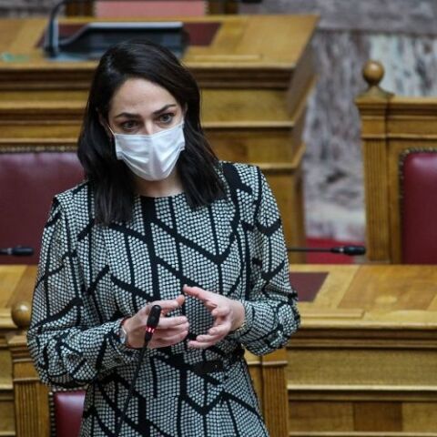 Η υφυπουργός Εργασίας και Κοινωνικών Υποθέσεων Δόμνα Μιχαηλίδου 