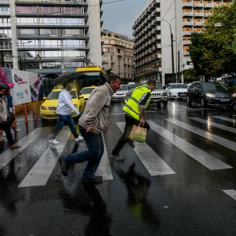 Έκτακτη δελτίο καιρού: Βροχές, καταιγίδες και θυελλώδεις άνεμοι