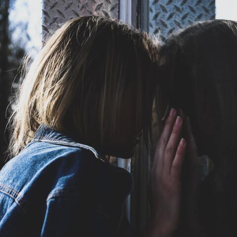 Κορίτσι που κλαίει