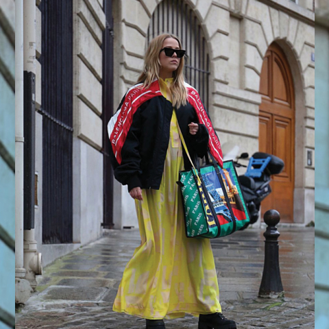 Chaotic chic: Η νέα στιλιστική τάση που επικρατεί στα μέλη της Gen Z και δεν ακολουθεί τις νόρμες της μόδας.