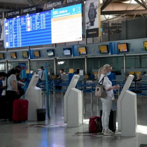 Ευρωπαική Επιτροπή συστήνει απαγόρευση των πτήσεων από Νότια Αφρική