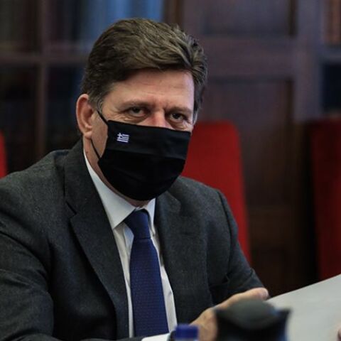 Ο Μιλτ. Βαρβιτσιώτης στην «El Pais»: Δεν μας χαροποιεί το γεγονός της ενίσχυσης της αμυντικής συνεργασίας Μαδρίτης- Άγκυρας	