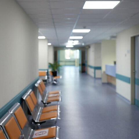 Διάδρομος νοσοκομείου (ΦΩΤΟ ΑΡΧΕΙΟΥ) - Δύσκολες ώρες για έγκυο με κορωνοϊό, κόρη πρώην βουλευτή, η οποία νοσηλεύεται σε νοσοκομείο στη Θεσσαλονίκη