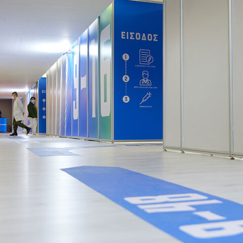 Ανεμβολίαστοι πήγαν να κάνουν το εμβόλιο για τον κορωνοϊό στο mega εμβολιαστικό κέντρο «Προμηθέας» στο Μαρούσι (ΦΩΤΟ ΑΡΧΕΙΟΥ)