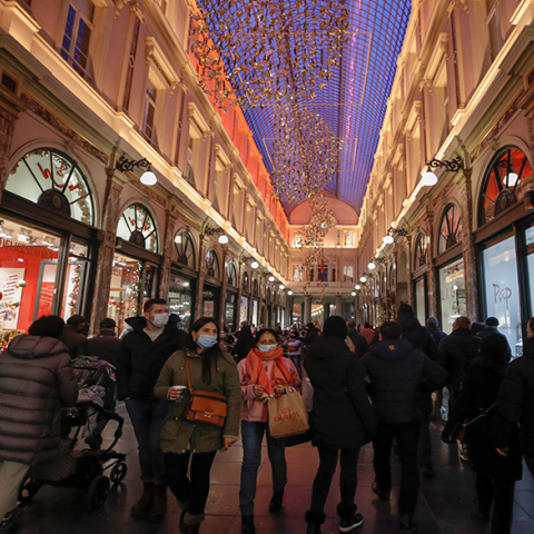 Μετάλλαξη Όμικρον - G7: «Πολύ μεταδοτική»