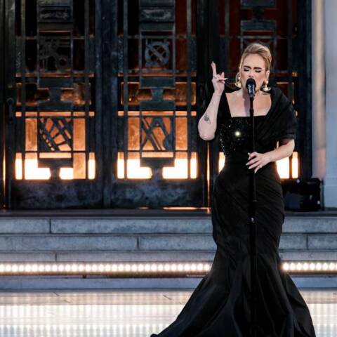 Η Adele σε συναυλία για το CBS Television Network