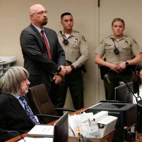 Λουίζ Τέρπιν και Ντέιβιντ Τέρπιν σε δίκη για την αιχμαλωσία και κακοποίηση των 13 παιδιών τους