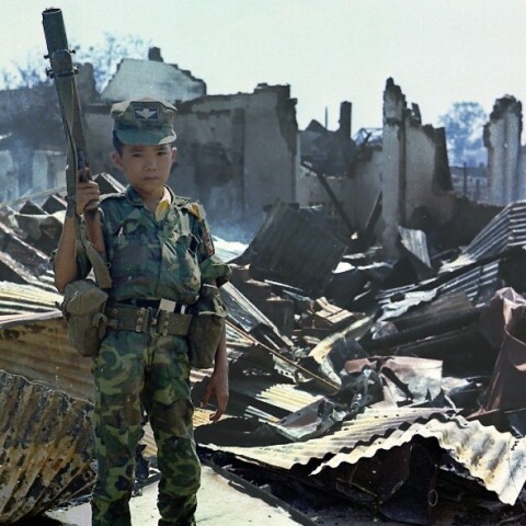 Παιδί με όπλο