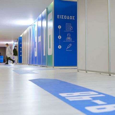 Ανεμβολίαστοι πήγαν να κάνουν το εμβόλιο για τον κορωνοϊό στο mega εμβολιαστικό κέντρο «Προμηθέας» στο Μαρούσι (ΦΩΤΟ ΑΡΧΕΙΟΥ) © EUROKINISSI/ΓΡΑΦΕΙΟ ΤΥΠΟΥ ΠΡΩΘΥΠΟΥΡΓΟΥ/ΔΗΜΗΤΡΗΣ ΠΑΠΑΜΗΤΣΟΣ   