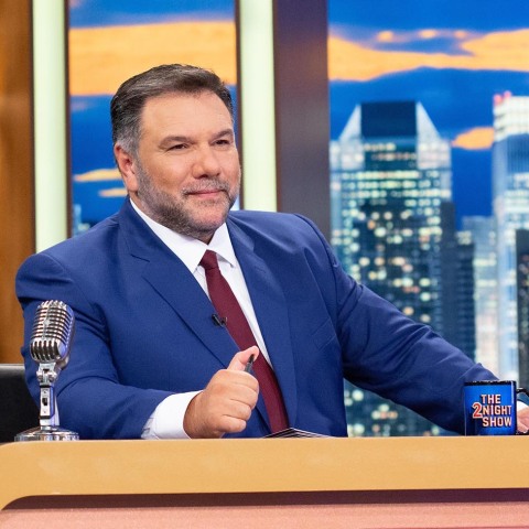 Γρηγόρης Αρναούτογλου – Θετικός στον κοροναϊό ο παρουσιαστής και μέλη της εκπομπής