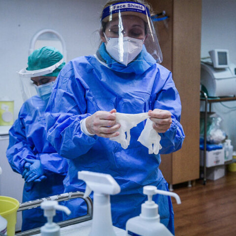 Η μετάλλαξη Όμικρον ανιχνεύτηκε στην Ελλάδα, καθώς επιβεβαιώθηκε το πρώτο κρούσμα (ΦΩΤΟ ΑΡΧΕΙΟΥ)