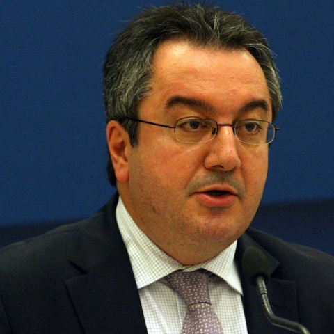 O καθηγητής κ. Ηλίας Μόσιαλος 