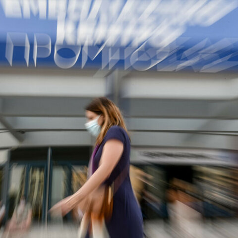 Τρίτη δόση εμβολίου στους τρεις μήνες μπορούν να κάνουν οι πολίτες, καθώς άνοιξε η πλατφόρμα των ραντεβού