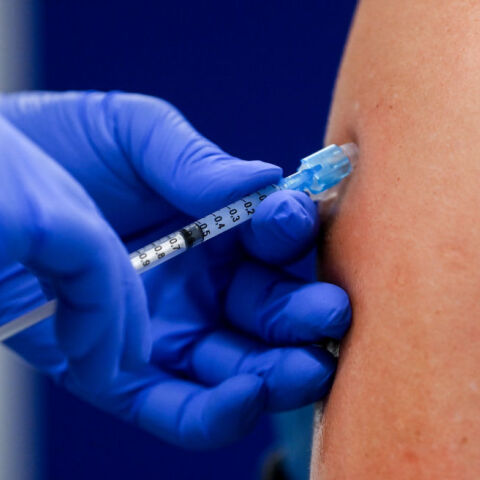 Εμβόλιο Pfizer - Εμβολιασμός