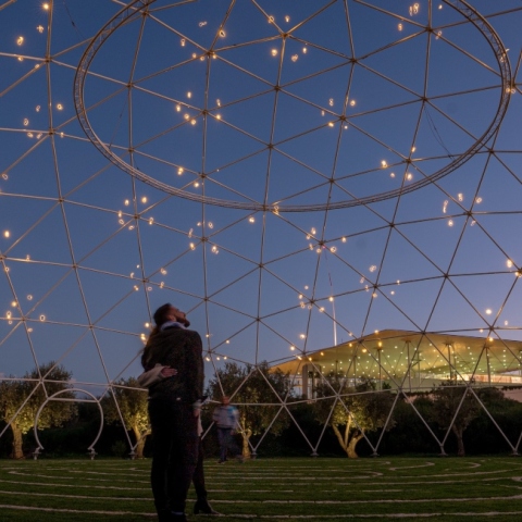 Χριστούγεννα στο ΚΠΙΣΝ με φωτεινές εγκαταστάσεις στο πάρκο