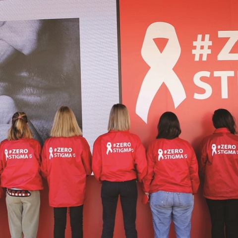 Εθελόντριες για την παγκόσμια ημέρα κατά του Aids.