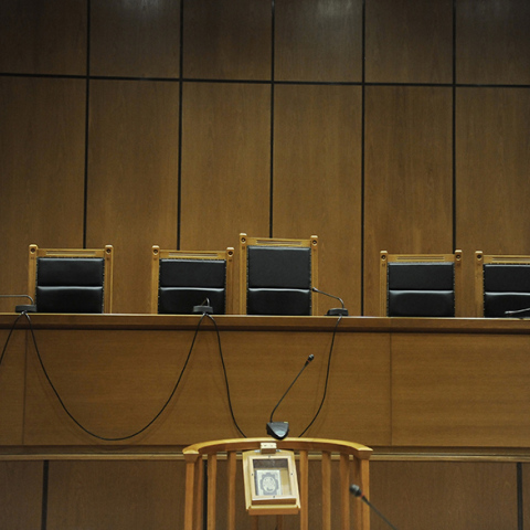 Αθώος δηλώνει ο λέκτορας για τη διπλή δολοφονία με το αρσενικό