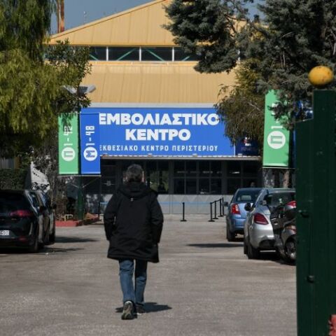 Κορονοϊός: Τα επόμενα βήματα του εμβολιασμού – Σκέψεις και για 2η δόση στους νοσήσαντες