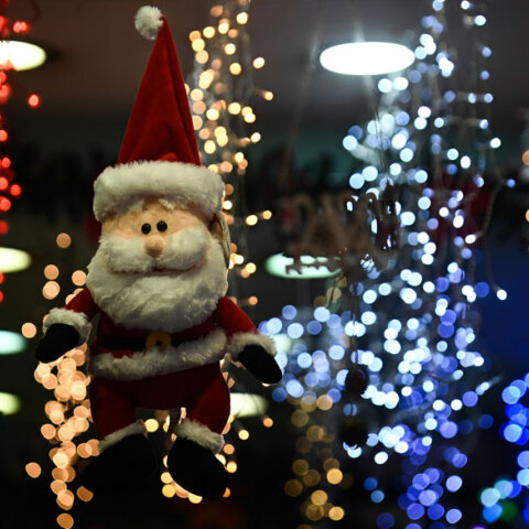 Σε ισχύ το εορταστικό ωράριο Χριστουγέννων 2021 στα εμπορικά καταστήματα