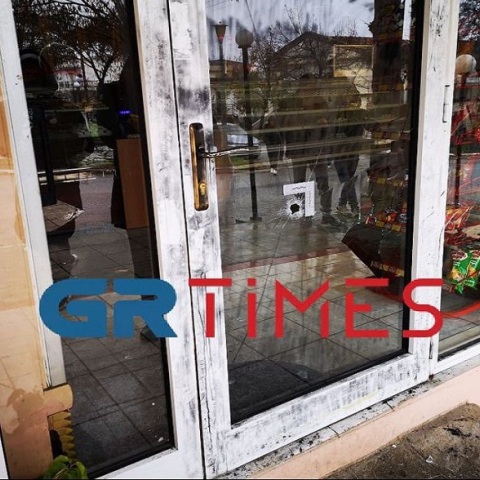 Θεσσαλονίκη: Η πεθερά πυροβόλησε και σκότωσε τη νύφη της στο ζαχαροπλαστείο