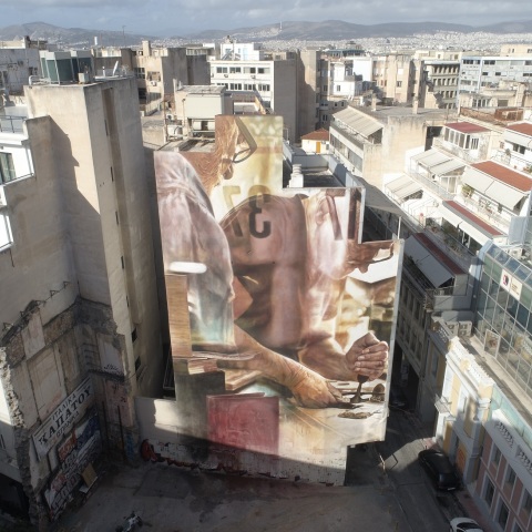 Τοιχογραφία του Guido Van Helten στα Εξάρχεια