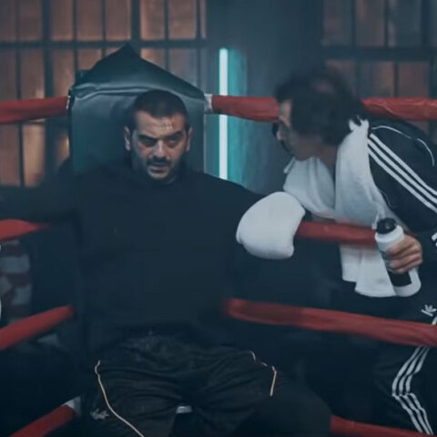 Στο τρέιλερ του Master Chef ο Λεωνίδας Κουτσόπουλος είναι πυγμάχος