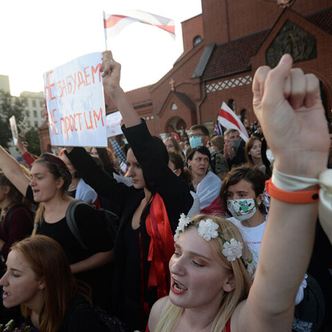 Λευκορωσία: Το Μινσκ επιβάλλει στον Σεργκέι Τιχανόφσκι, σύζυγο της ηγέτιδας της αντιπολίτευσης, ποινή κάθειρξης 18 ετών σε φυλακή υψίστης ασφαλείας	