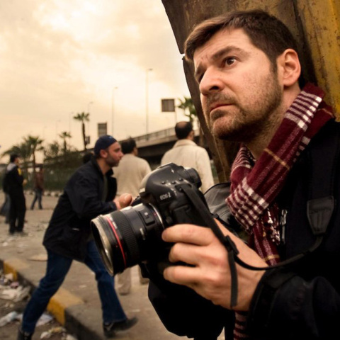Hondros: Το ντοκιμαντέρ στο Netflix για τον πολεμικό ανταποκριτή