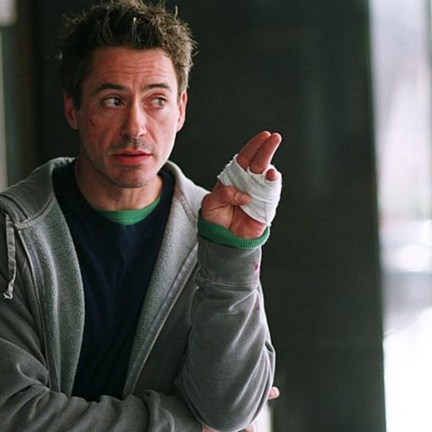 Ο Ρόμπερτ Ντάουνι Τζ. στο «Φιλιά και Σφαίρες (Kiss Kiss Bang Bang)»