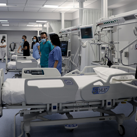 Μελέτη για τη θνητότητα και τις ΜΕΘ Covid 