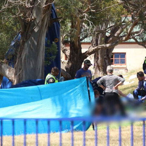 Δύο νεκρά παιδιά σε δημοτικό σχολείο στην Αυστραλία, όταν παρασύρθηκε φουσκωτό «κάστρο»