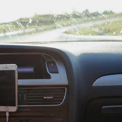 «Δεν μπορούσα να διανοηθώ ότι το αυτοκίνητο θα έβγαινε στον κεντρικό δρόμο», λέει ο άνδρας που έσωσε τα δύο παιδιά στα Χανιά