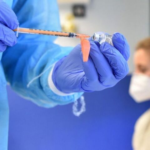 Εμβόλιο Pfizer - Εμβολιασμός