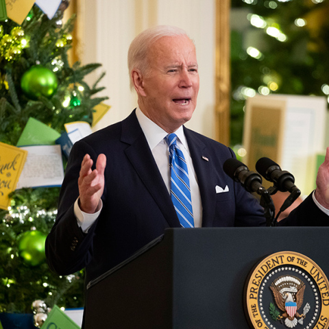 Προειδοποίηση Μπάιντεν για τη μετάλλαξη Όμικρον του κορωνοϊού 