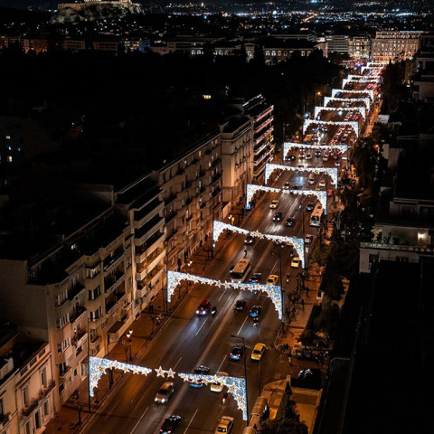 Η στολισμένη Λεωφόρος Βασιλίσσης Σοφίας από drone.