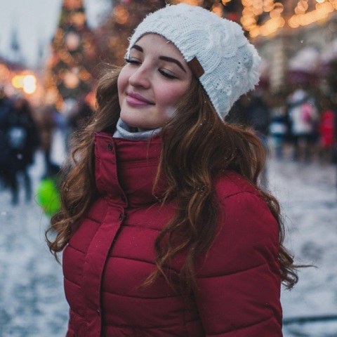 Ένα κορίτσι.