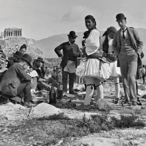 Μαρία Ηλιού: Φωτογραφία από το λεύκωμα «Η Αθήνα από την Ανατολή στη Δύση, 1821-1896»