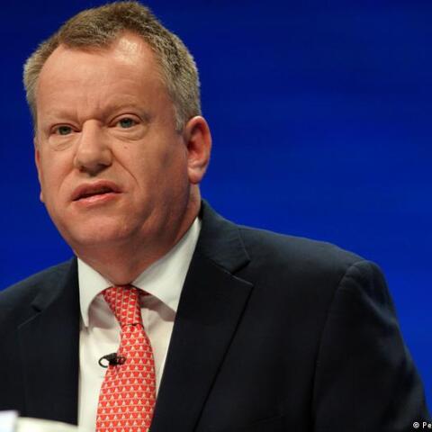 Τρίζει η καρέκλα του Τζόνσον μετά την παραίτηση Φροστ