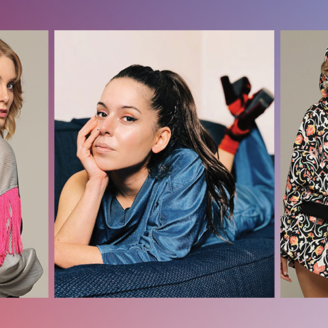 Η Μαργαρίτα Λέτζου, ιδιοκτήτρια και σχεδιάστρια του ελληνικού brand Angry Sally και δύο γυναίκες μοντέλα με ρούχα της συλλογής