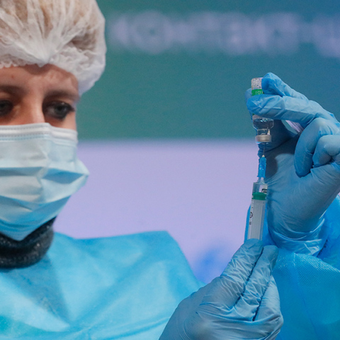 Εμβόλιο Novavax: Πράσινο φως από EMA για χρήση σε άτομα από 18 ετών