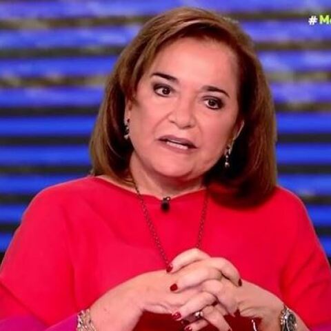 Ντόρα Μπακογιάννη – Αυτή η χρονιά μου έφερε μια κατραπακιά – Είμαι καλά, κάνω τις θεραπείες μου