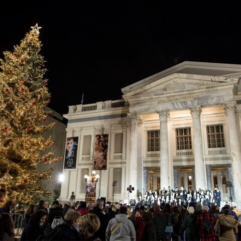 Χριστούγεννα στο Δημοτικό Θέατρο Πειραιά